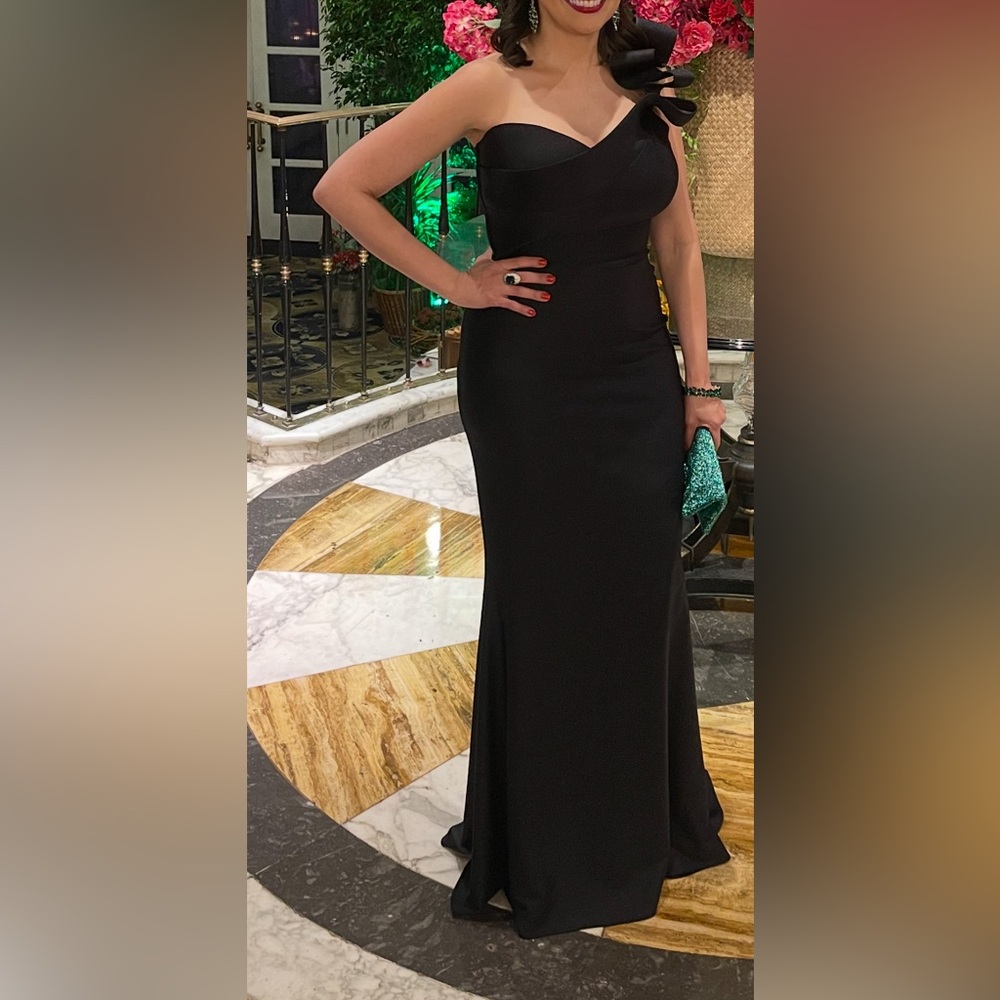 Elegant Black Evening Gown